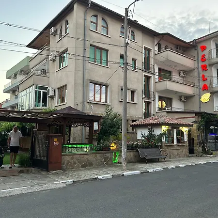 酒店 къща